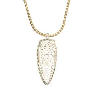 KENDRA SCOTT Sienna Pendant Necklace in Metallic